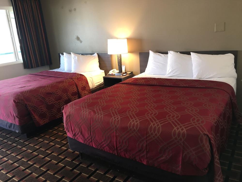 Econo Lodge Colorado Springs Downtown photo 3