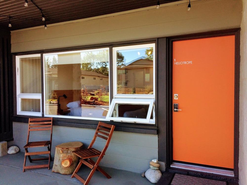 Heliotrope Hotel photo 38