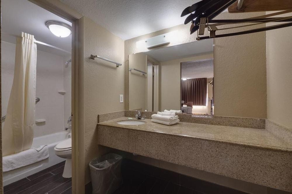 Countryside Inn & Suites Orlando photo 11