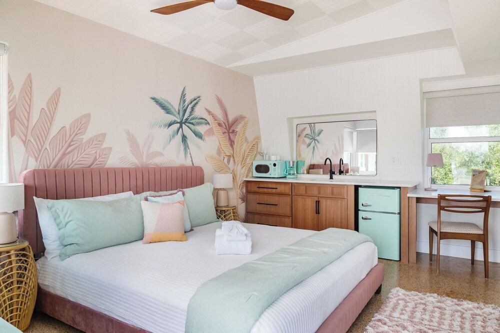 Haleys Court Boutique Motel photo 32