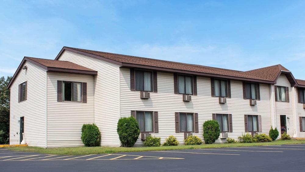 Magnuson Hotel Country Inn photo 54