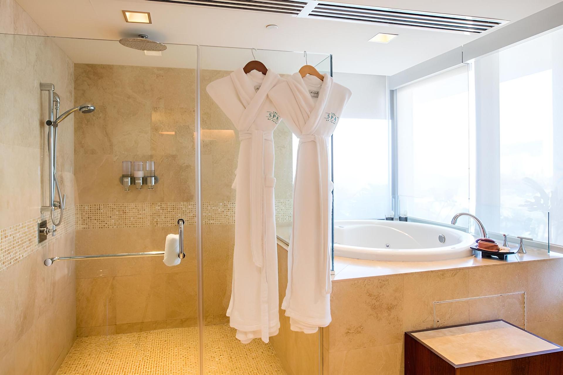 Jet Luxury @ The Trump Waikiki photo 37