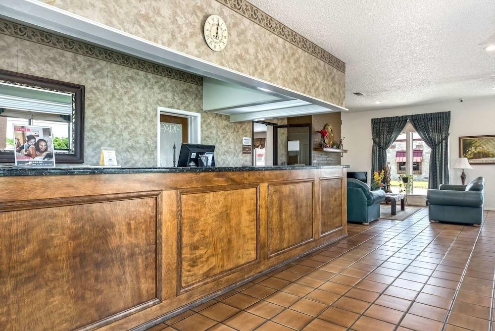 Americas Best Value Inn Paris photo 28