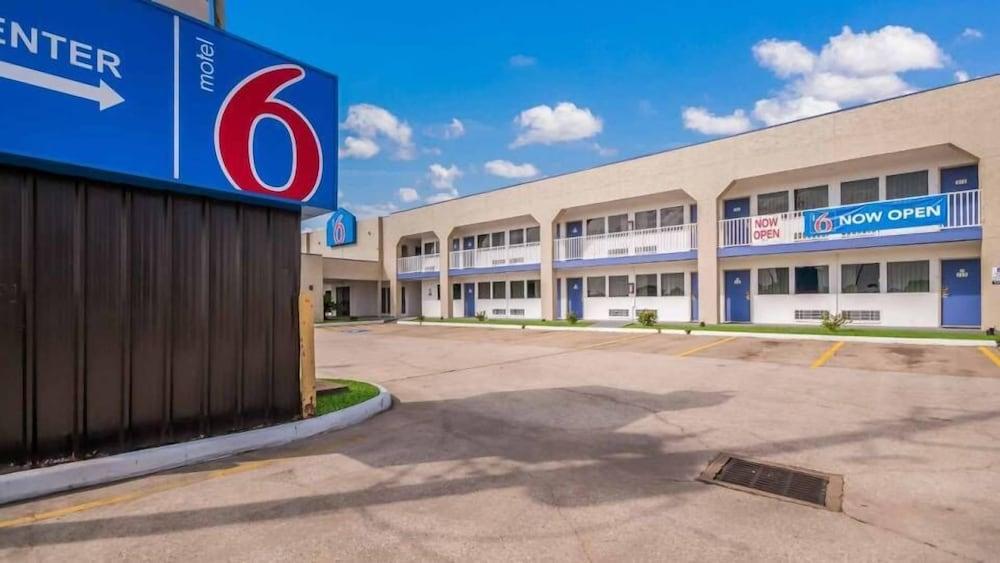 Motel 6 Houston, TX – FM 1960 - Bammel photo 7