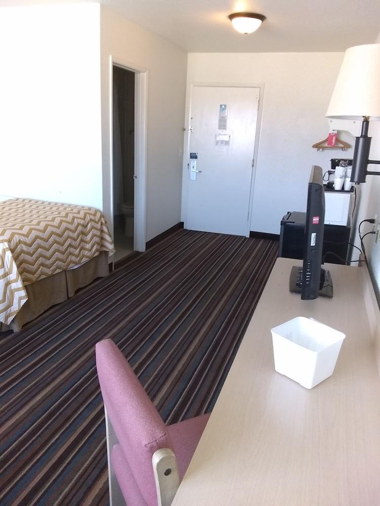 Sioux City Inn photo 23