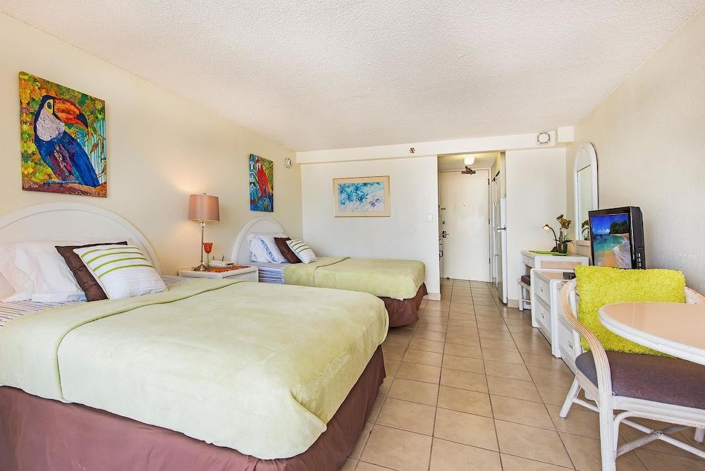Island Colony by Hawaii Ocean Club photo 28