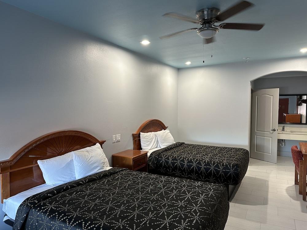 La Copa Inn photo 20