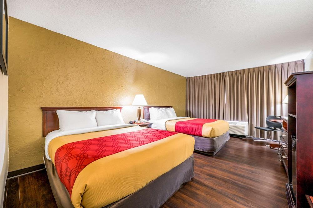 Econo Lodge Corinth photo 10