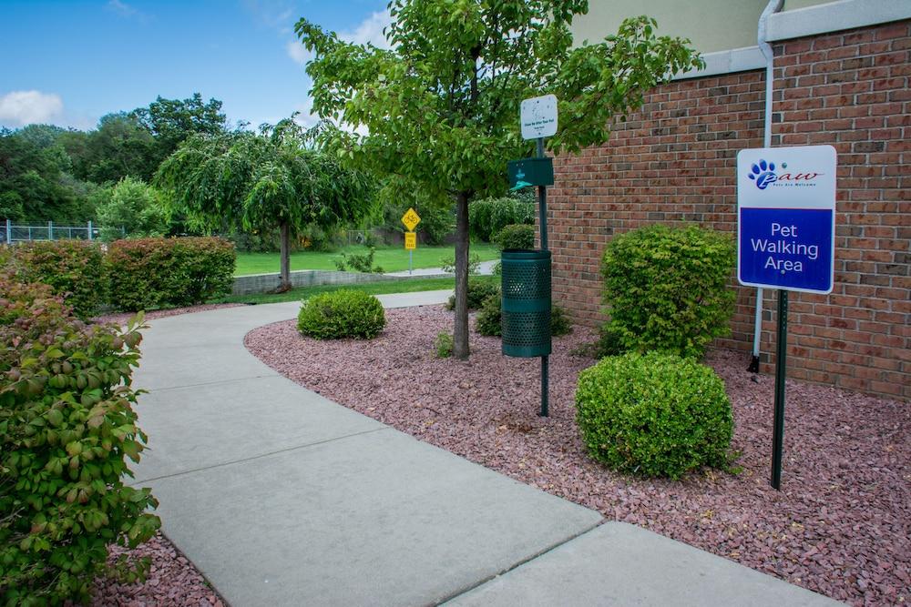 Candlewood Suites Airport by IHG photo 26