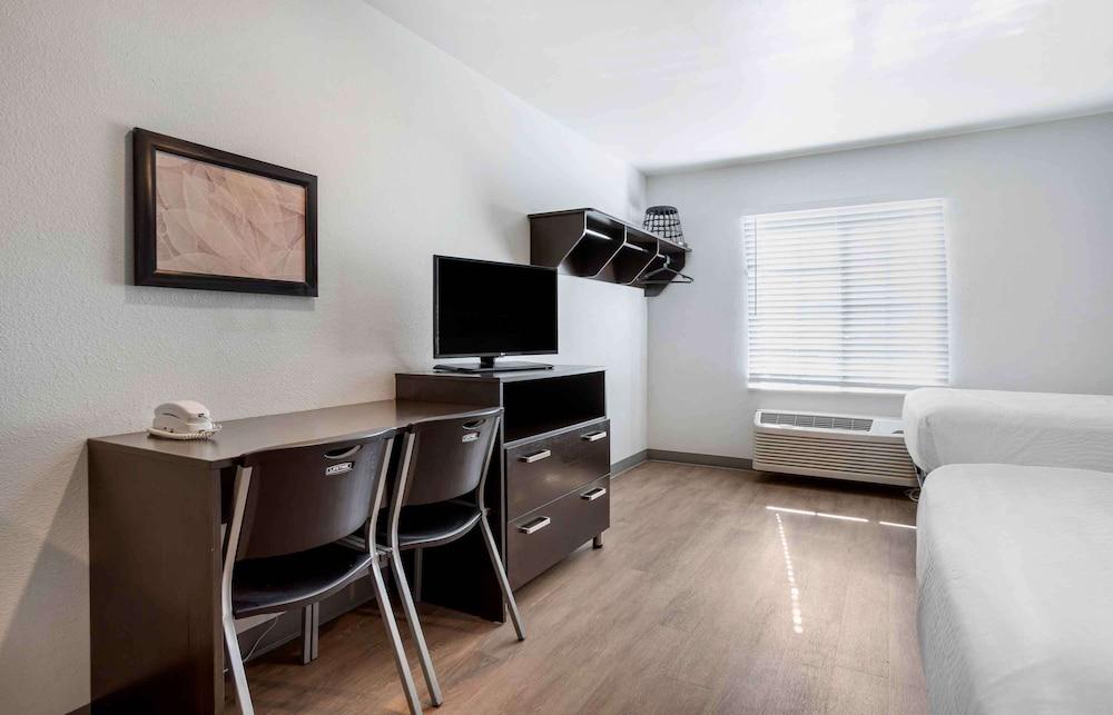 Extended Stay America Select Suites - Beaumont photo 11