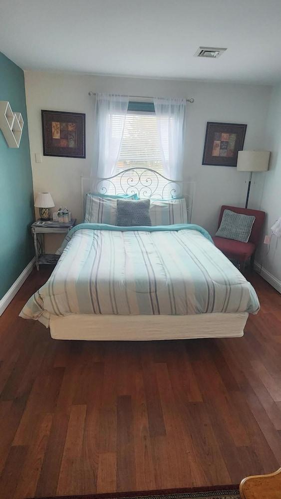 Greystone Manor Bed & Breakfast photo 26