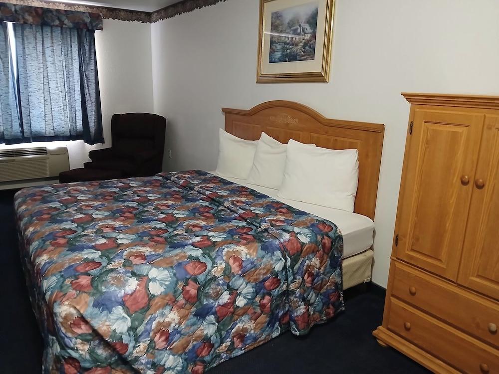 Glacier Gateway INN photo 2
