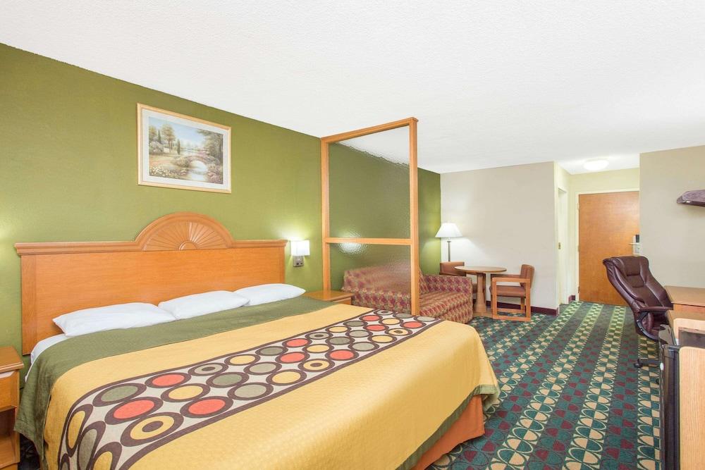 Super 8 by Wyndham Spartanburg/I-26 Exit 22 photo 6