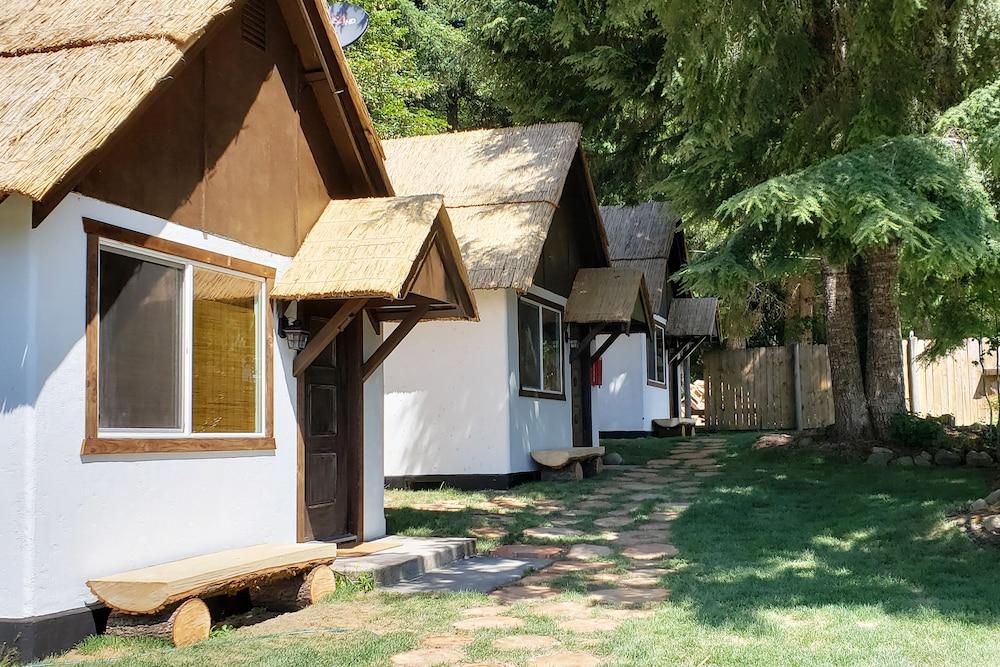 Paradise Village Hotel photo 4