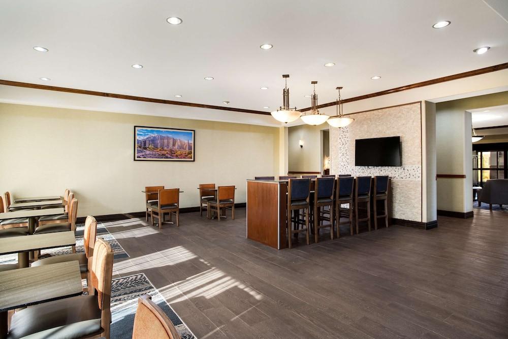 Best Western Gallup West photo 30