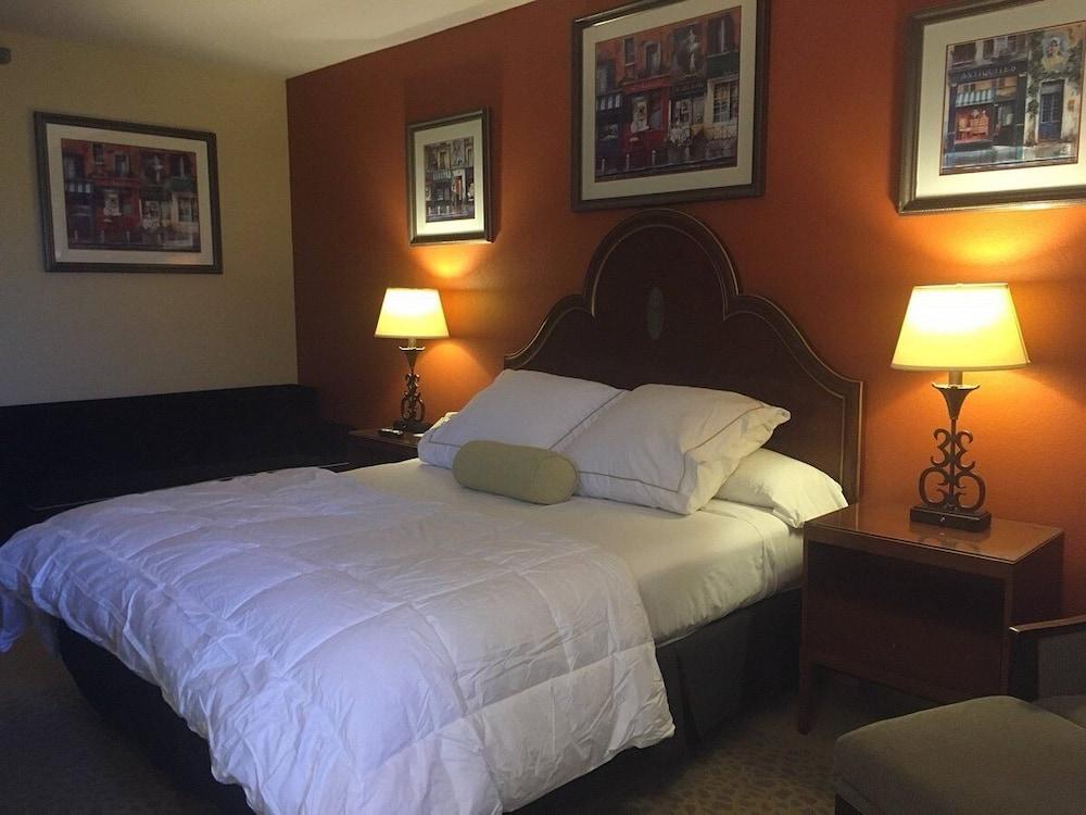 Bayshore Inn photo 2