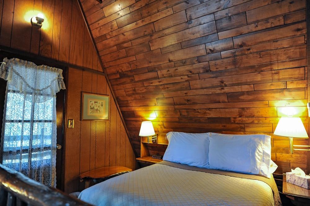 Bear Creek Motel And Cabins photo 11