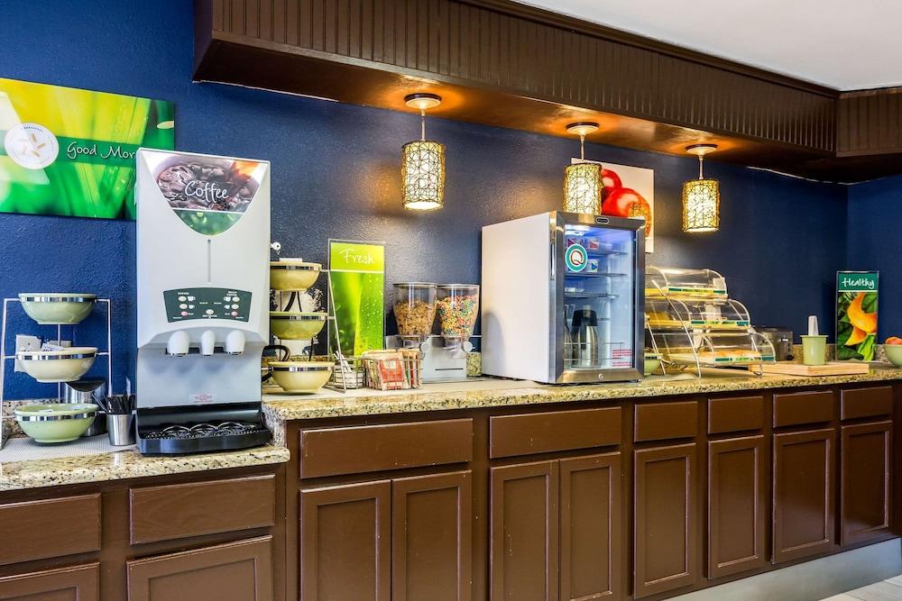 Quality Inn Indianola photo 49