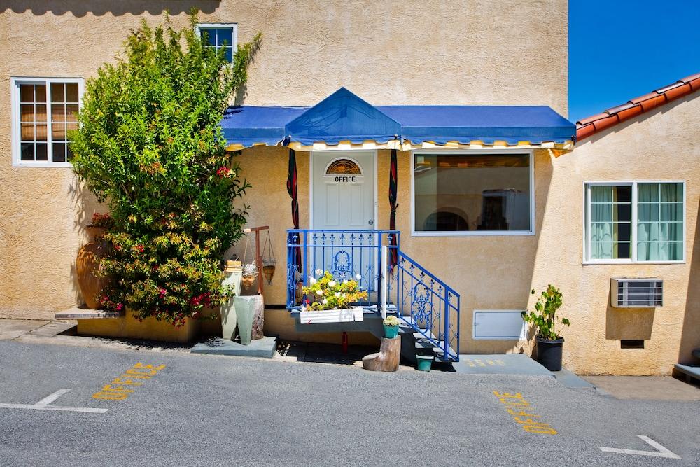 Alpine Inn And Suites photo 10