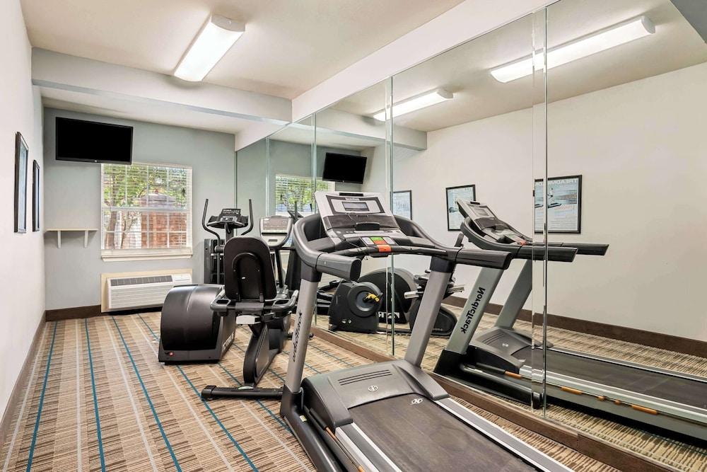 MainStay Suites Addison-Dallas photo 31