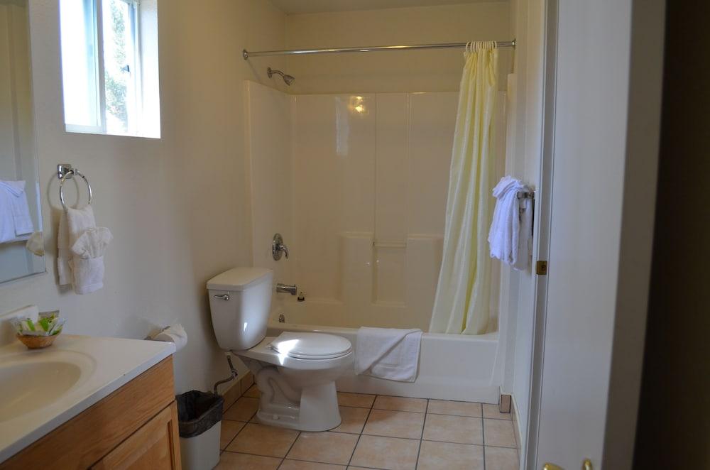Seaview Inn photo 23