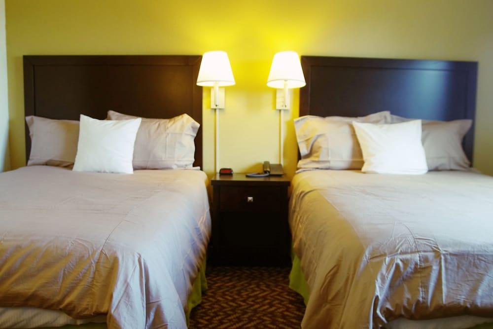 Sandalwood Studios & Suites photo 11