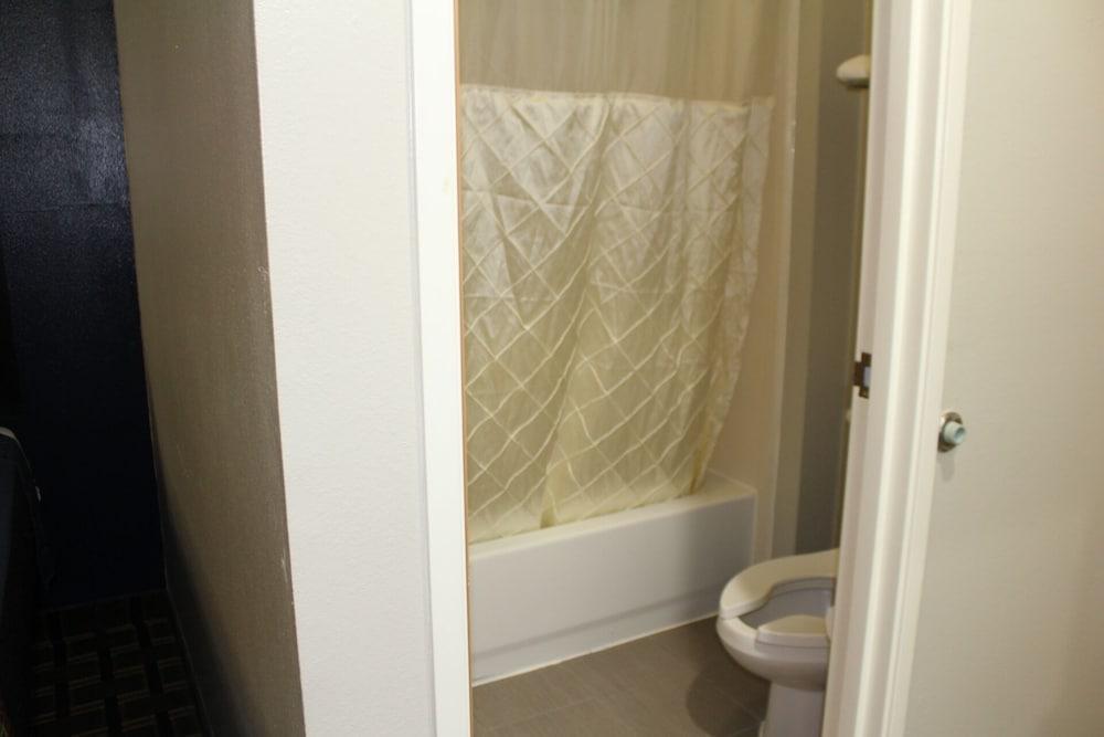 Homegate Inn and Suites photo 13