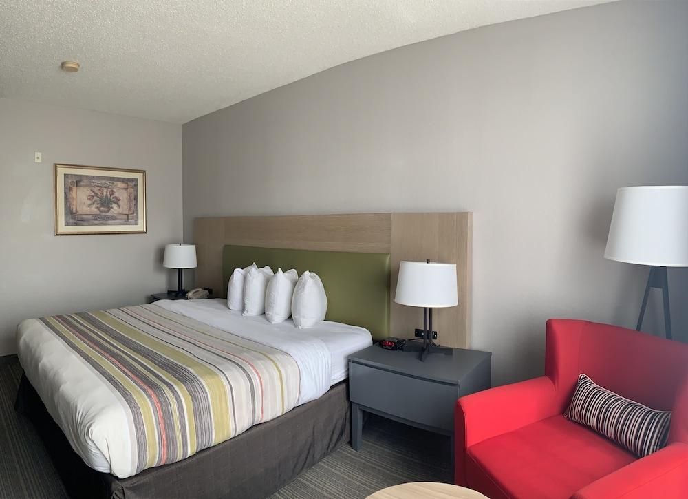 Sonesta Essential IAH Airport JFK Boulevard photo 5