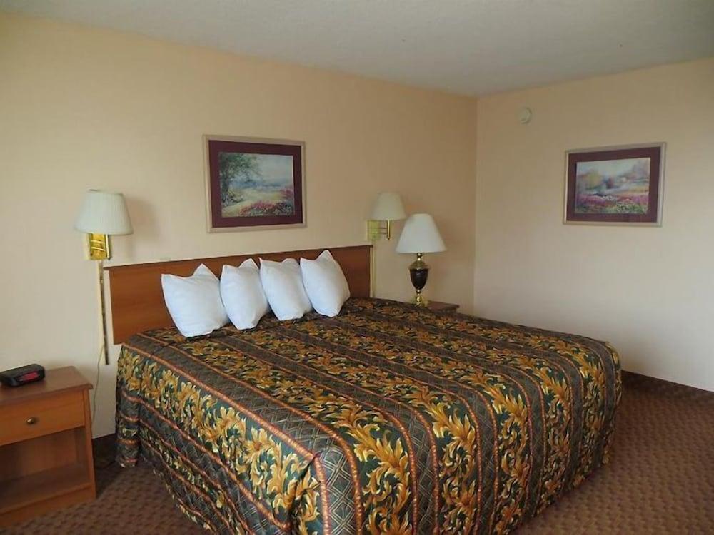 Comfort Inn photo 3