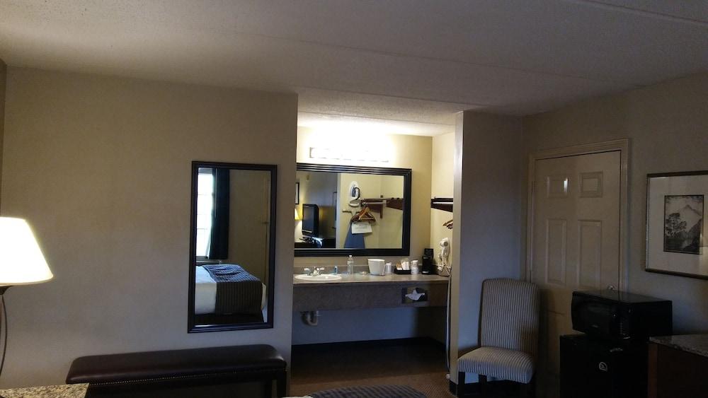 Rodeway Inn San Angelo South photo 23