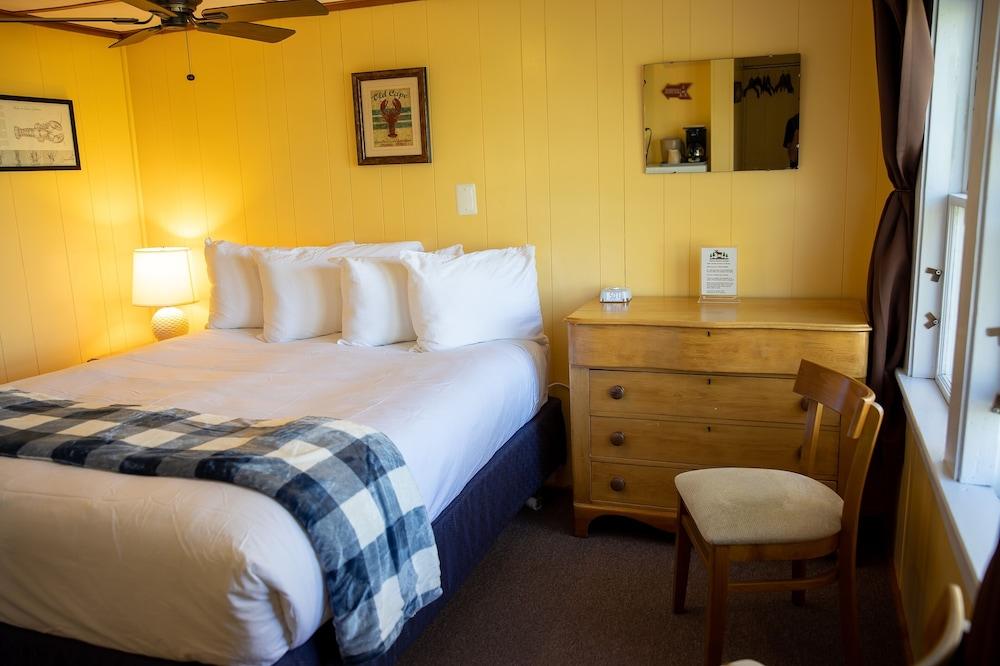 Isleview Motel and Cottages photo 20