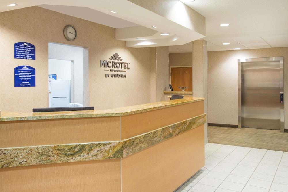Microtel Inn & Suites by Wyndham Plattsburgh photo 27
