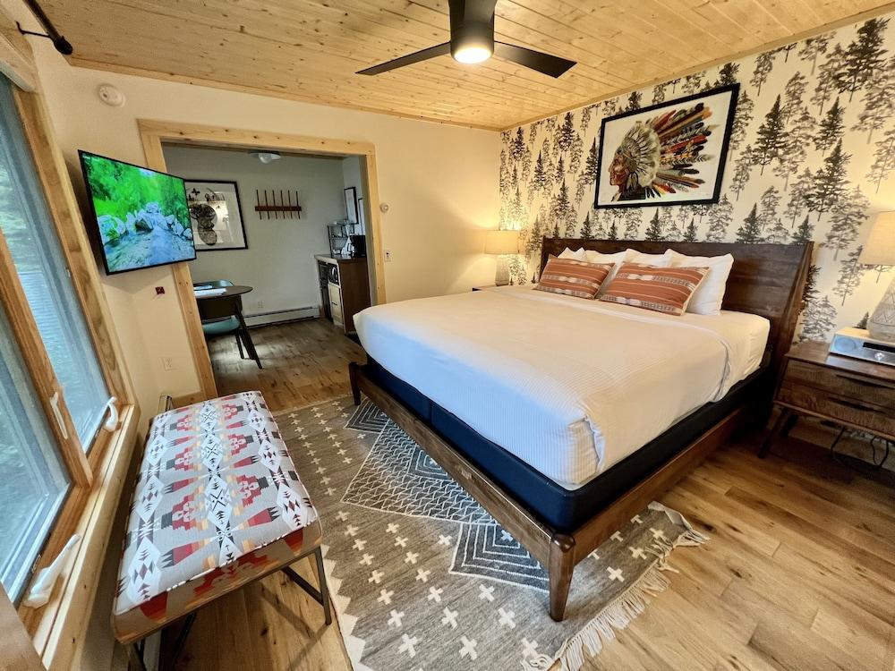 Thomsonite Beach Inn photo 29