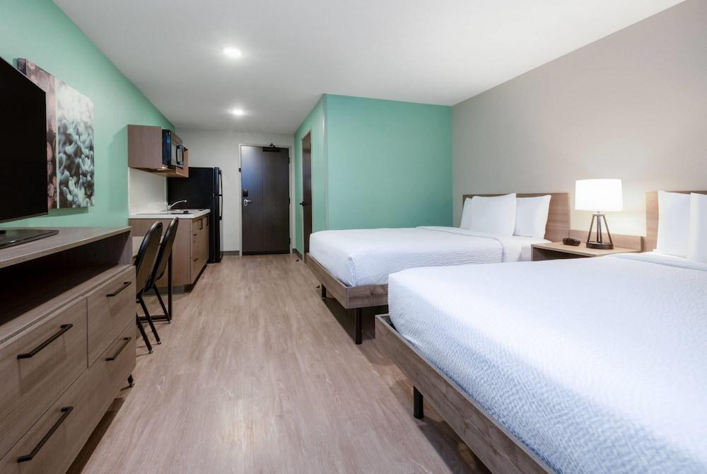 Echo Suites Extended Stay by Wyndham Atlanta-Conyers photo 1