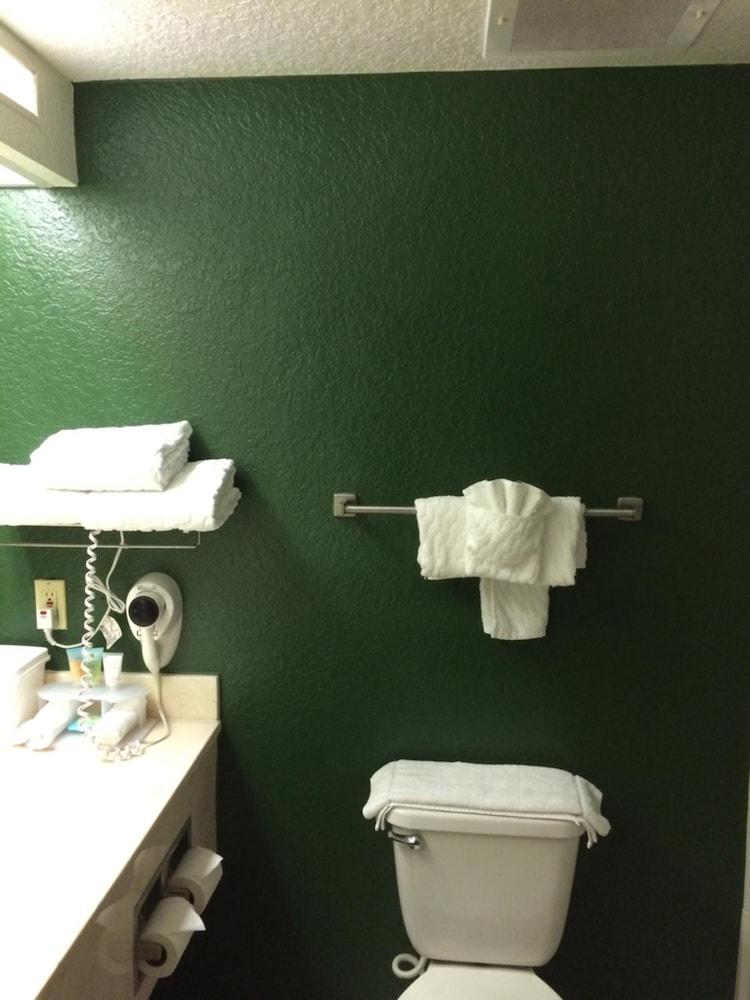 Ruskin Inn Hotel photo 36