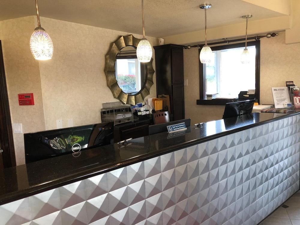 District Hotel by OYO Portland Convention Center photo 16