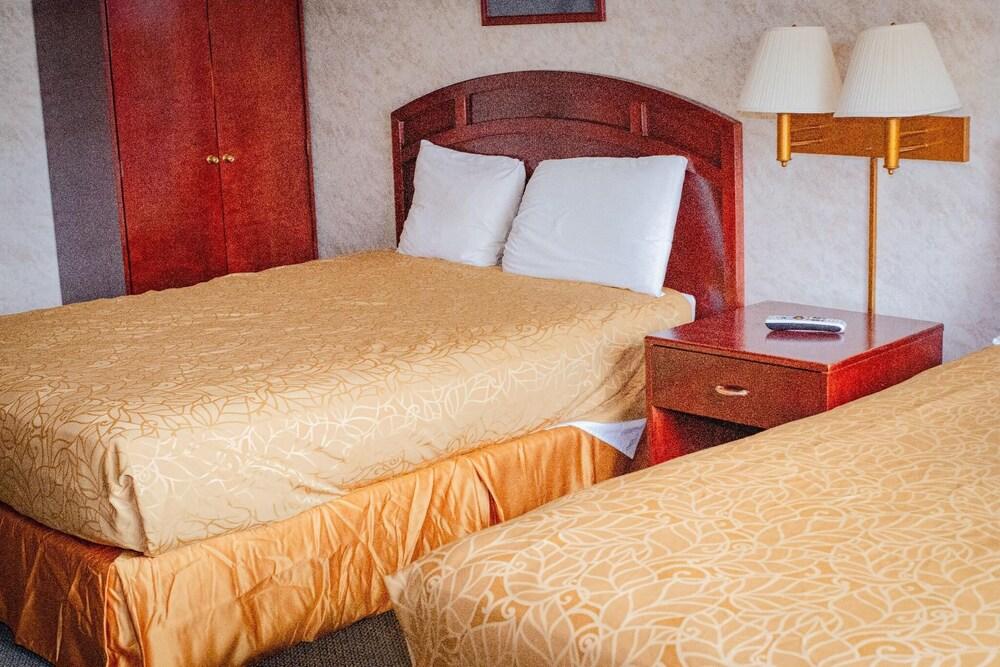 Colfax Inn photo 59