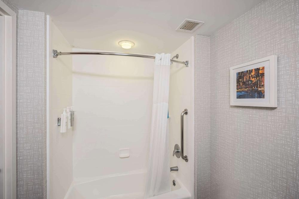 Hampton Inn Ridgefield Park photo 36