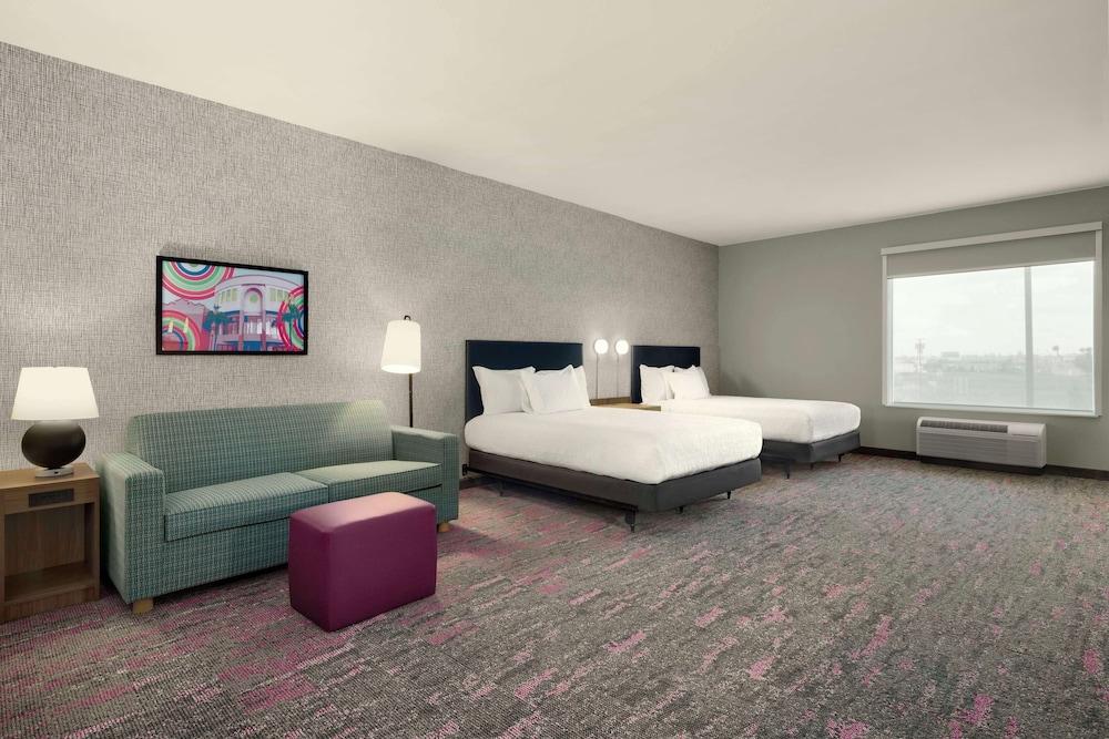 Home2 Suites By Hilton San Juan photo 17