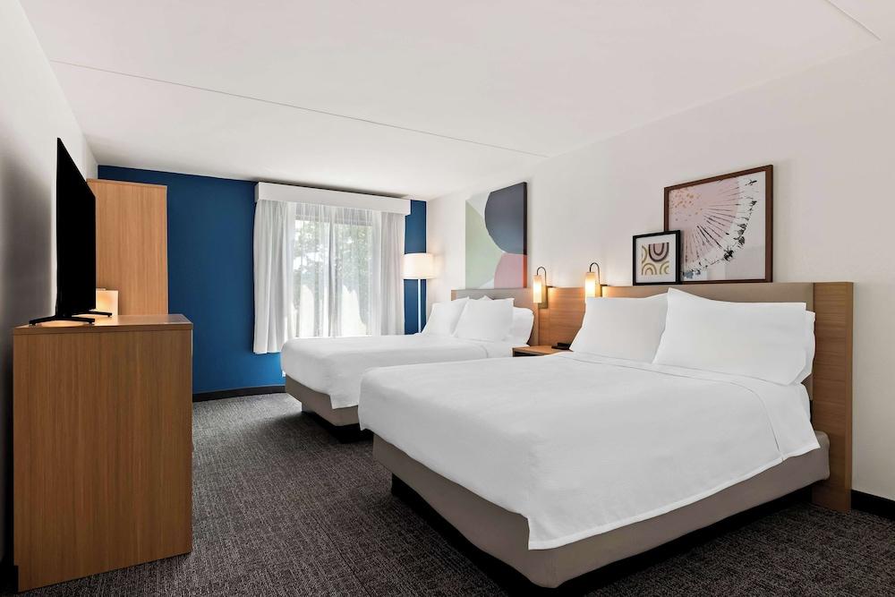Spark by Hilton Hummelstown Hershey photo 22