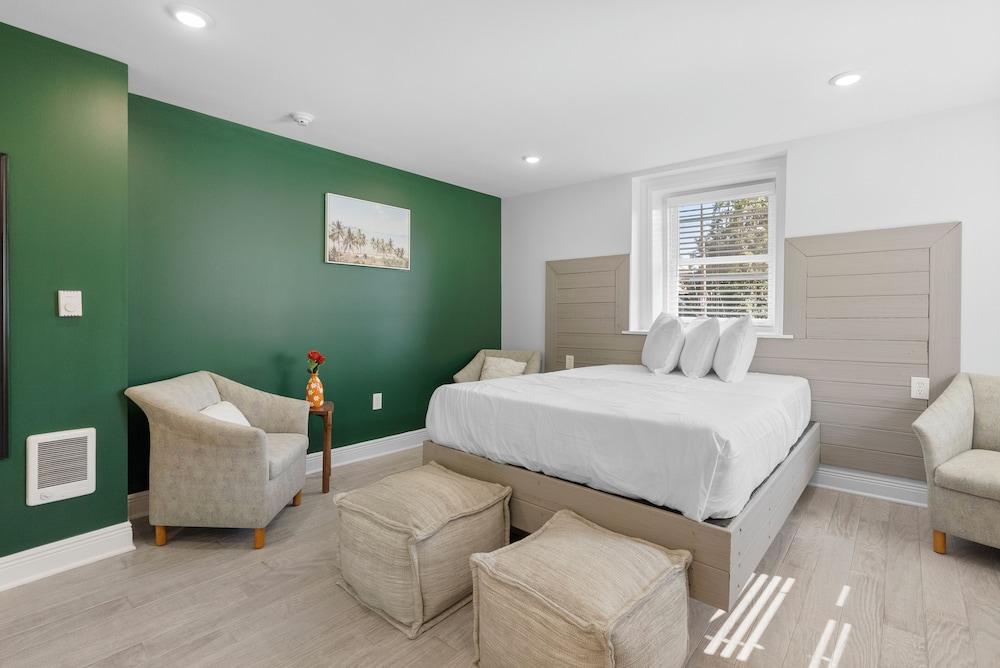 Extended Stay Comfy Suites FT photo 12