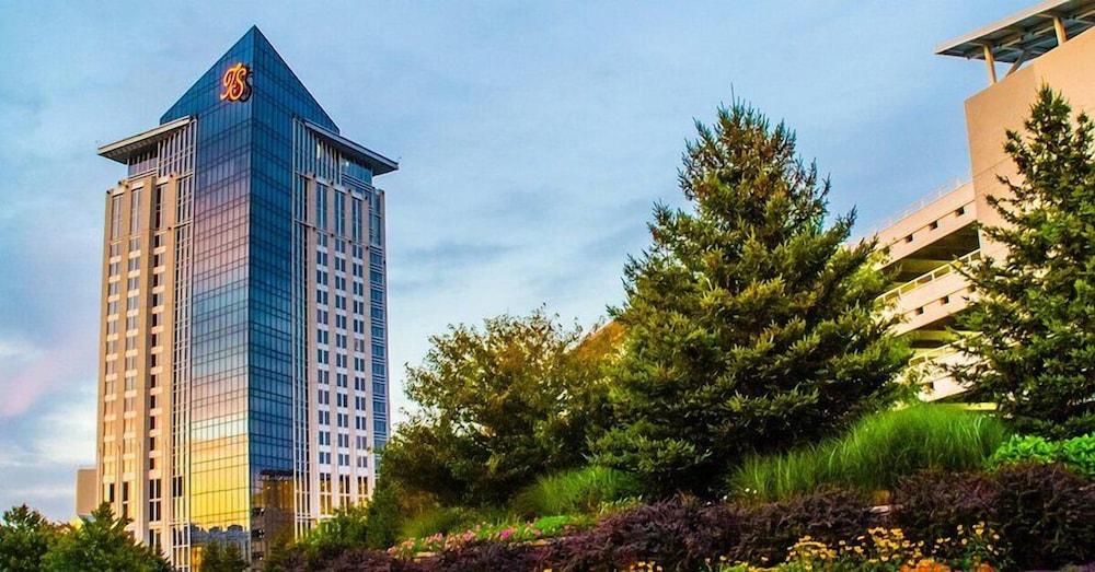 The Tower at Turning Stone Resort Casino — hotel in Verona