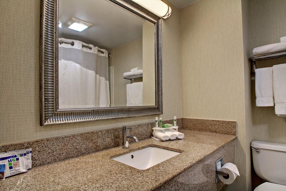 Holiday Inn Express Hurricane by IHG photo 26