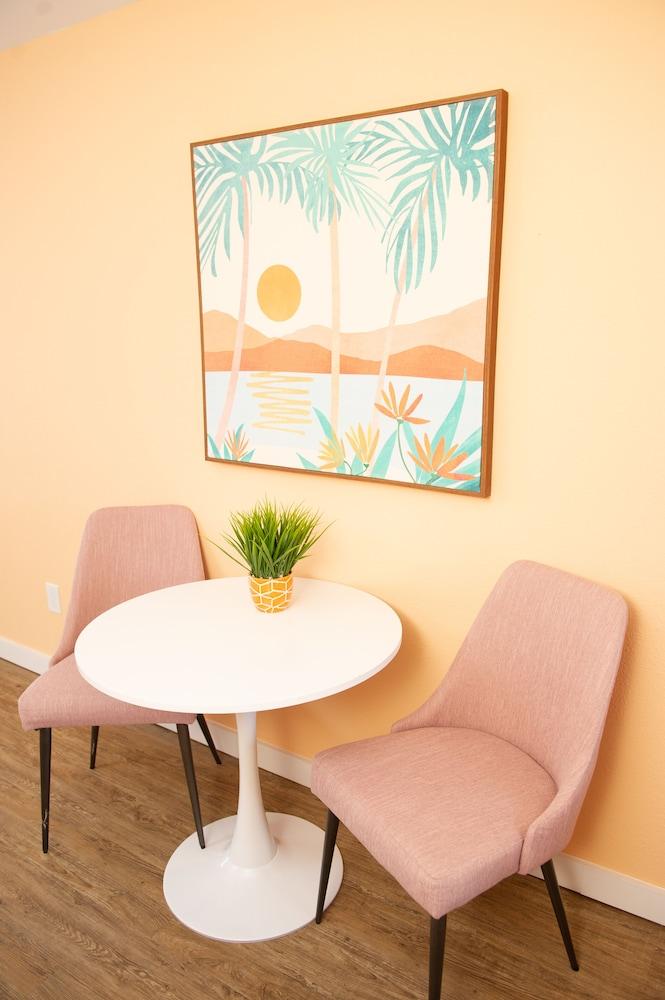 Sunburst Inn photo 17