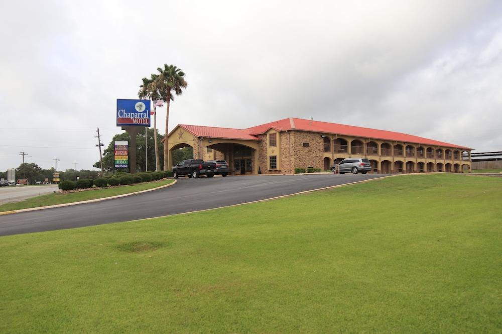 Chaparral Motel photo 53