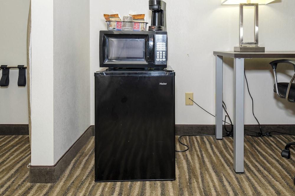 Red Roof Inn Defuniak Springs photo 12