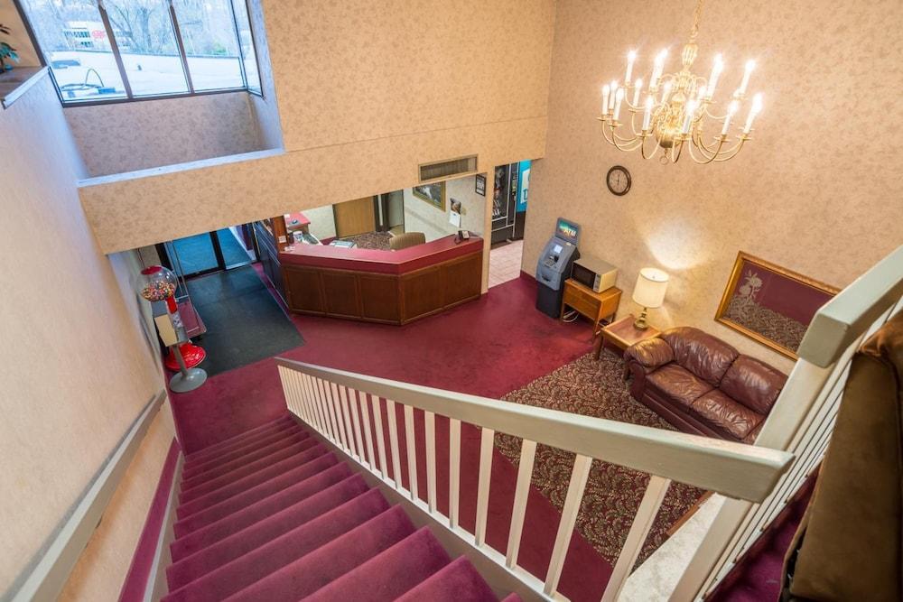Prime Rate Inn photo 15