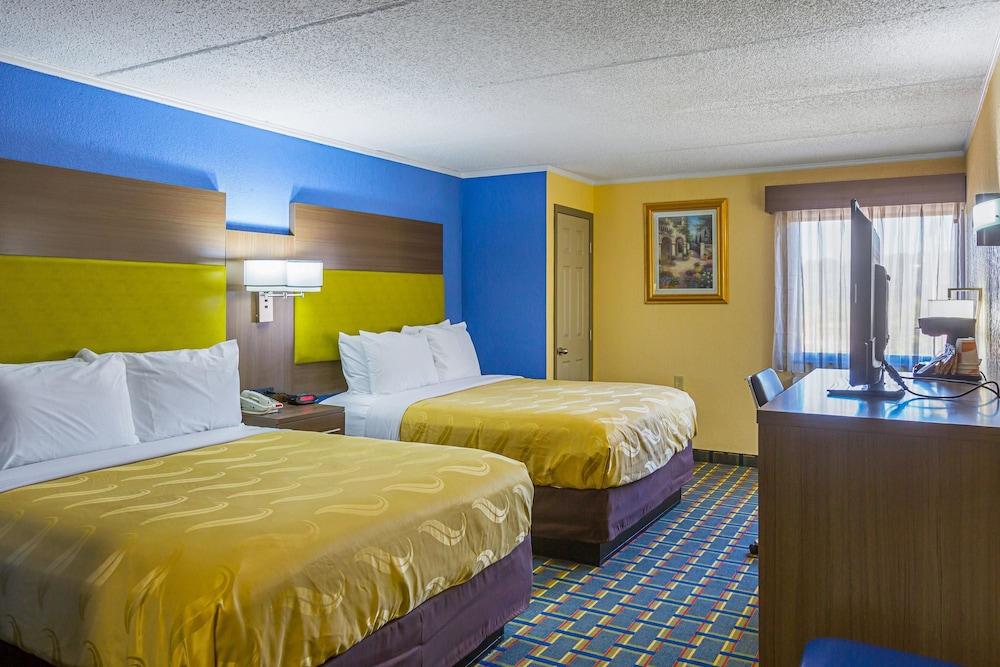 Quality Inn & Suites near Six Flags East photo 11