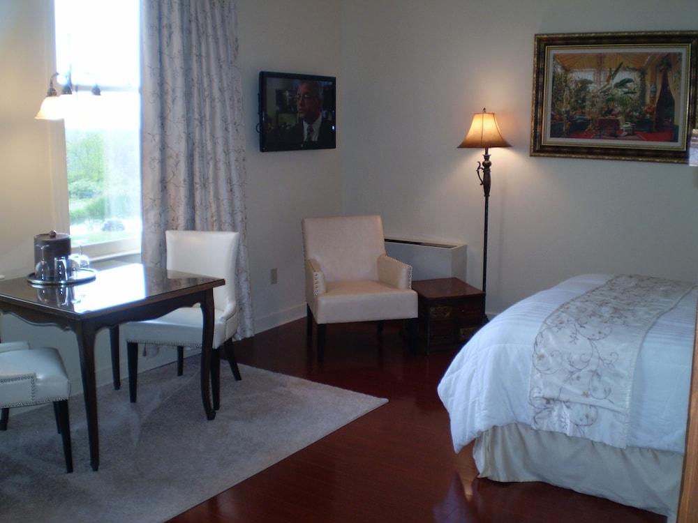 La Tourelle Inn & Spa photo 43
