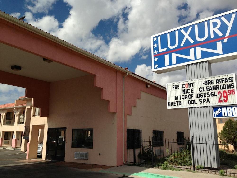 Luxury Inn photo 12
